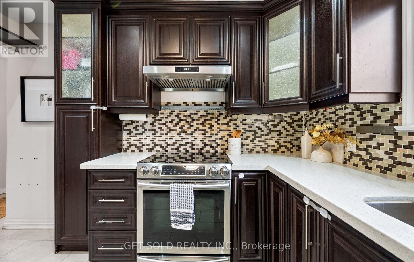 19 Ixworth Road, Toronto, Ontario  M9W 4R7 - Photo 14 - W12589698