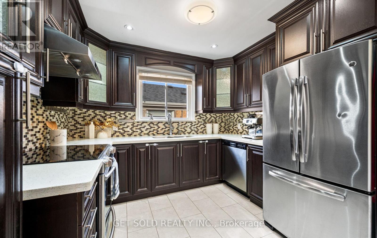 19 Ixworth Road, Toronto, Ontario  M9W 4R7 - Photo 15 - W12589698