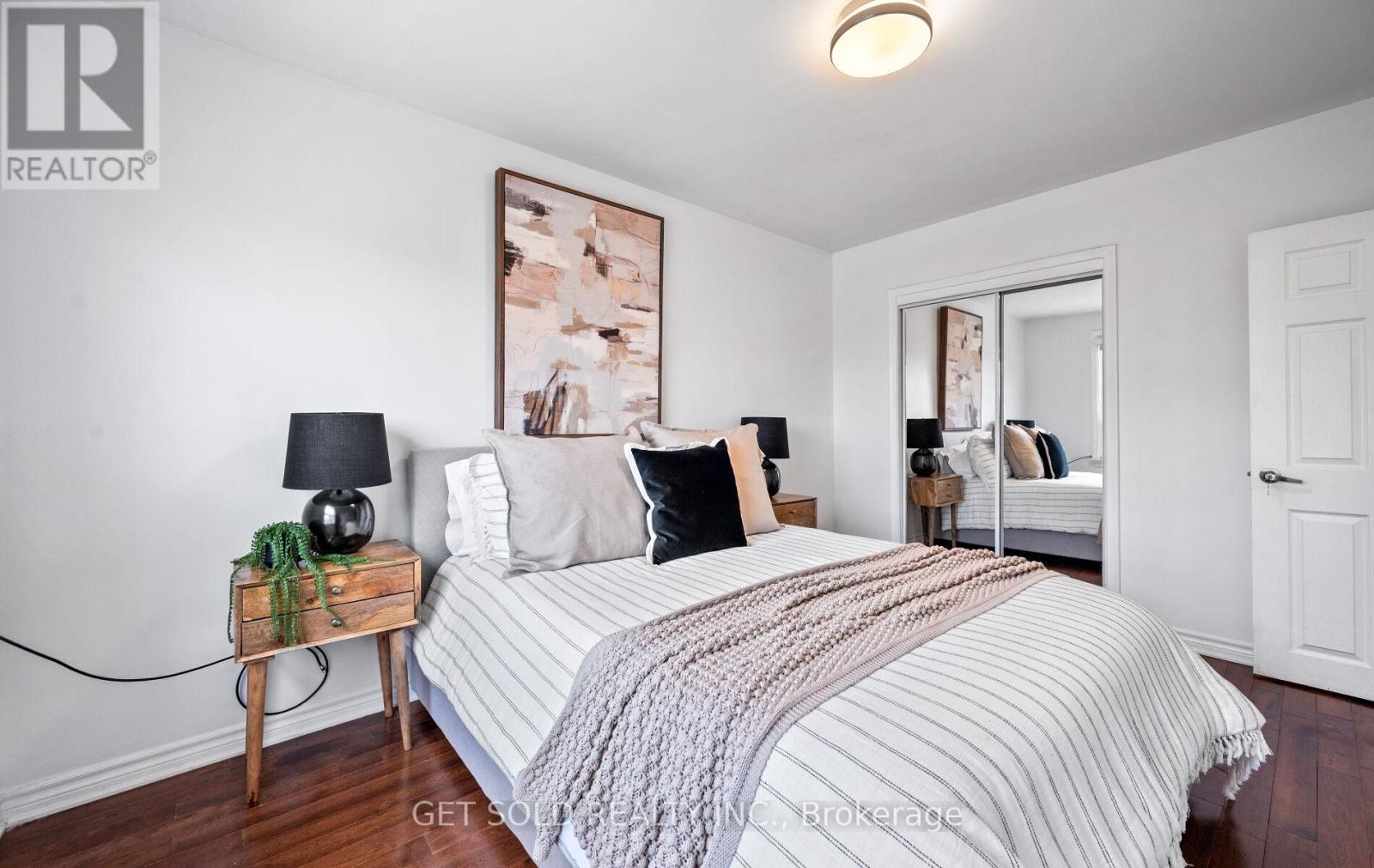 19 Ixworth Road, Toronto, Ontario  M9W 4R7 - Photo 17 - W12589698