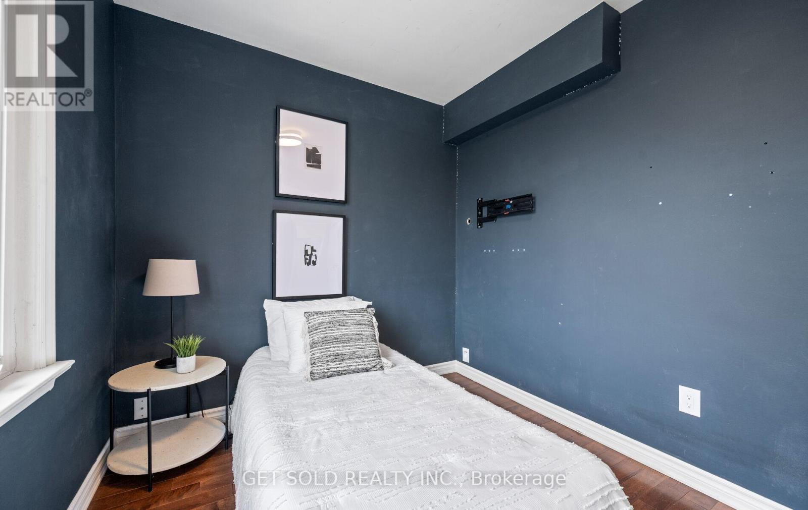 19 Ixworth Road, Toronto, Ontario  M9W 4R7 - Photo 20 - W12589698