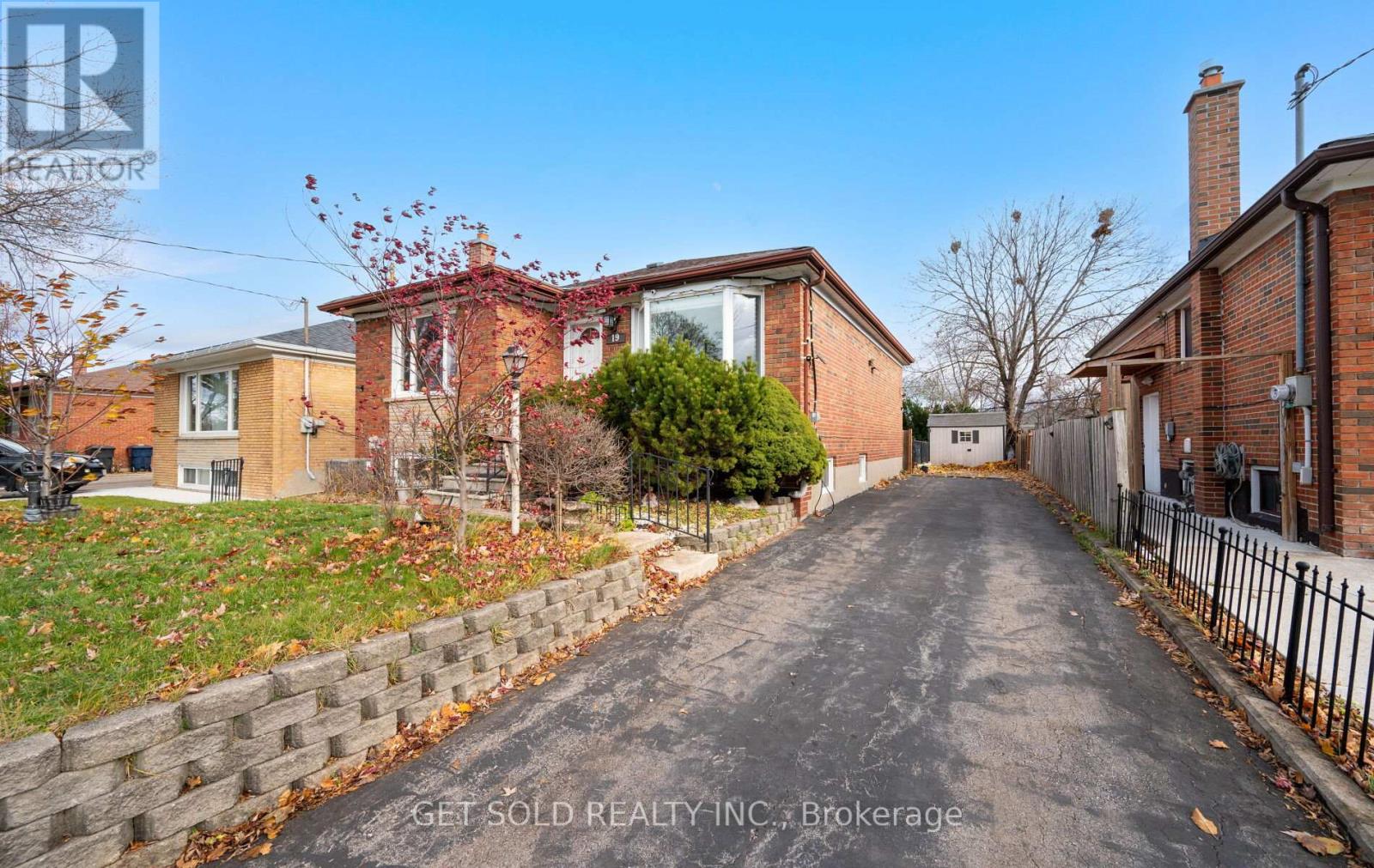 19 Ixworth Road, Toronto, Ontario  M9W 4R7 - Photo 45 - W12589698