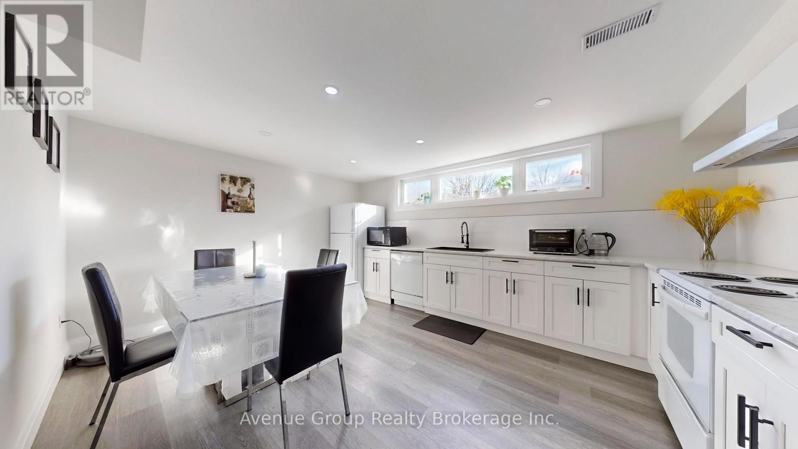 98 Topcliff Avenue, Toronto, Ontario  M3N 1L8 - Photo 26 - W12589736