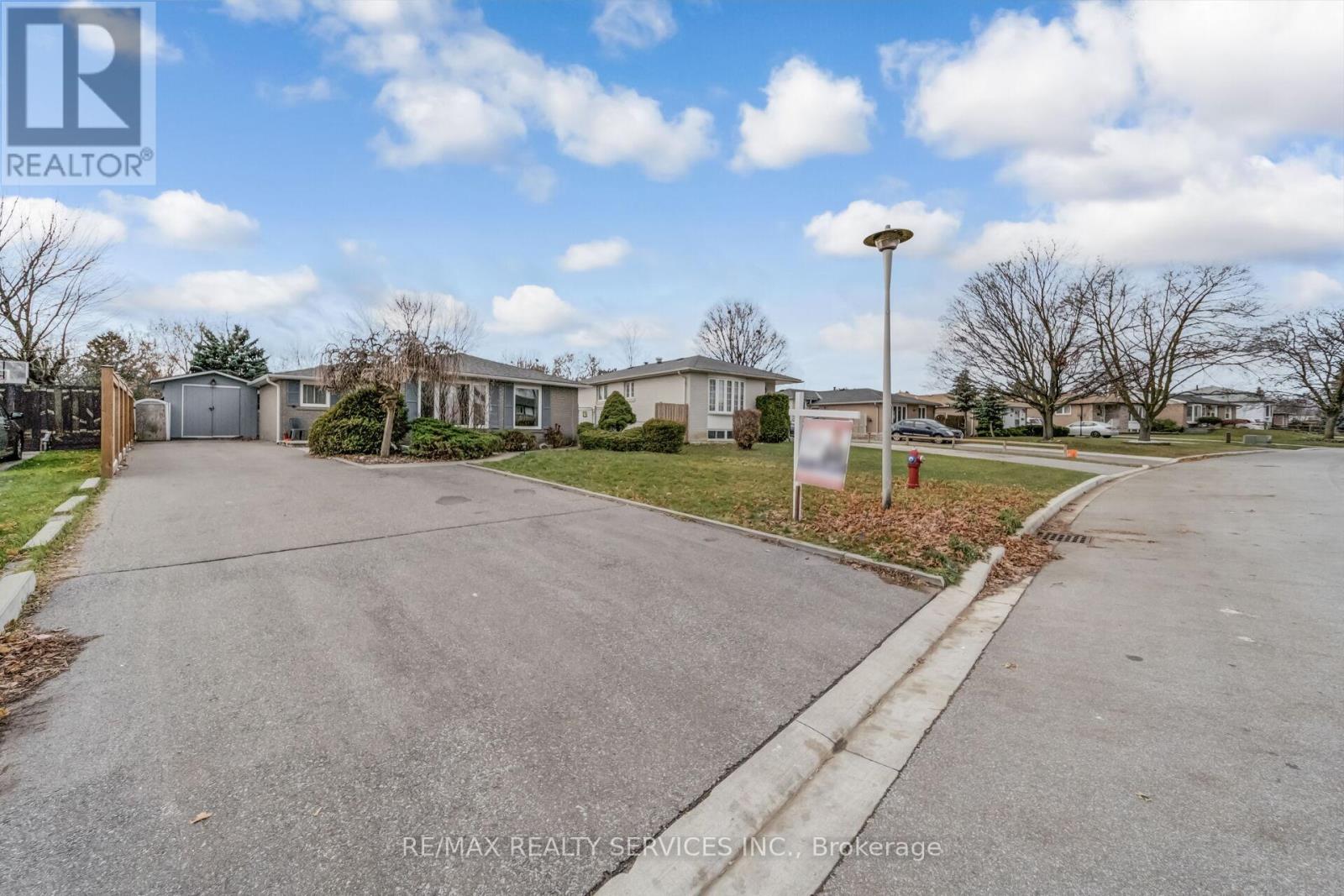 39 FLAVIAN CRESCENT, brampton (southgate), Ontario