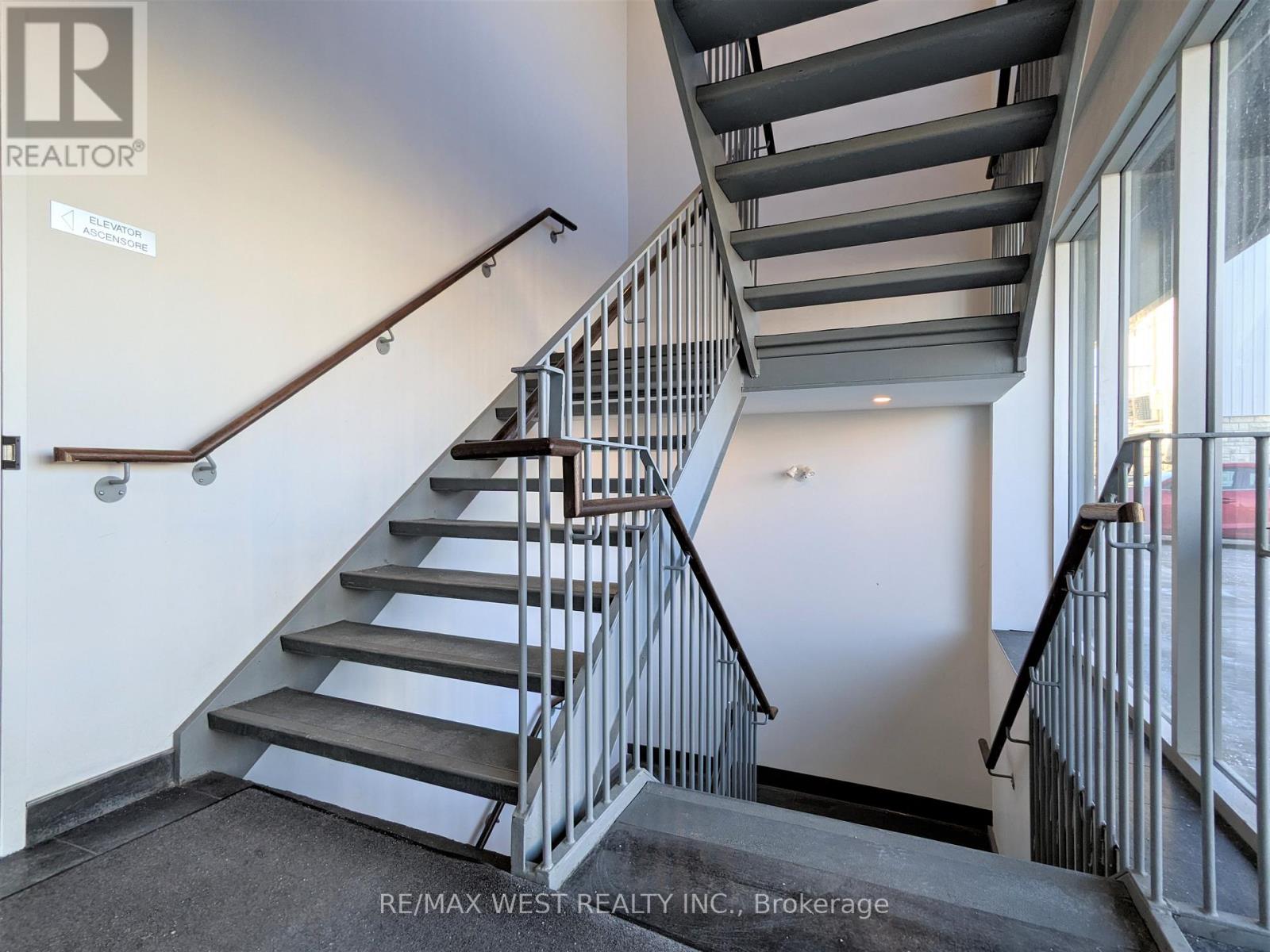 Ll1 - 2920 Dufferin Street, Toronto, Ontario  M6B 3S8 - Photo 12 - W12589788