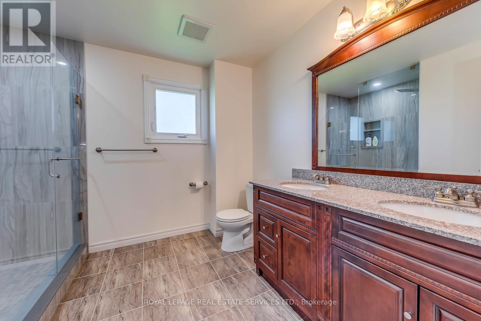 4370 Goldenrod Crescent, Mississauga, Ontario  L5V 1E3 - Photo 27 - W12589800