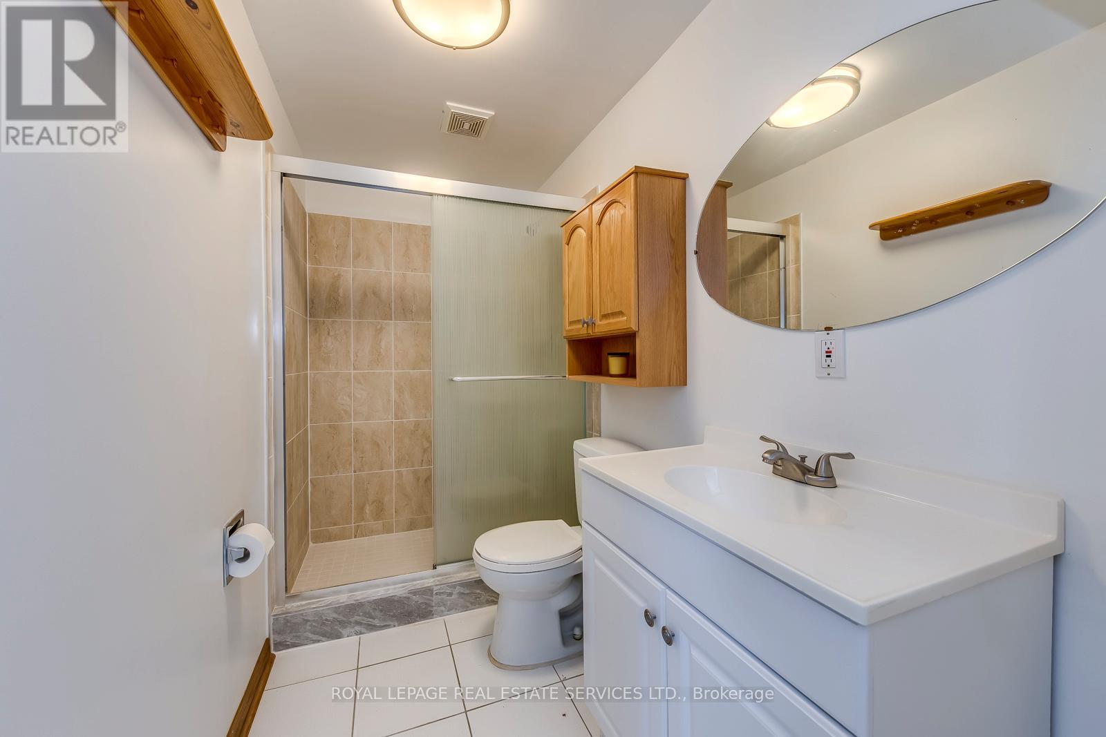 4370 Goldenrod Crescent, Mississauga, Ontario  L5V 1E3 - Photo 33 - W12589800