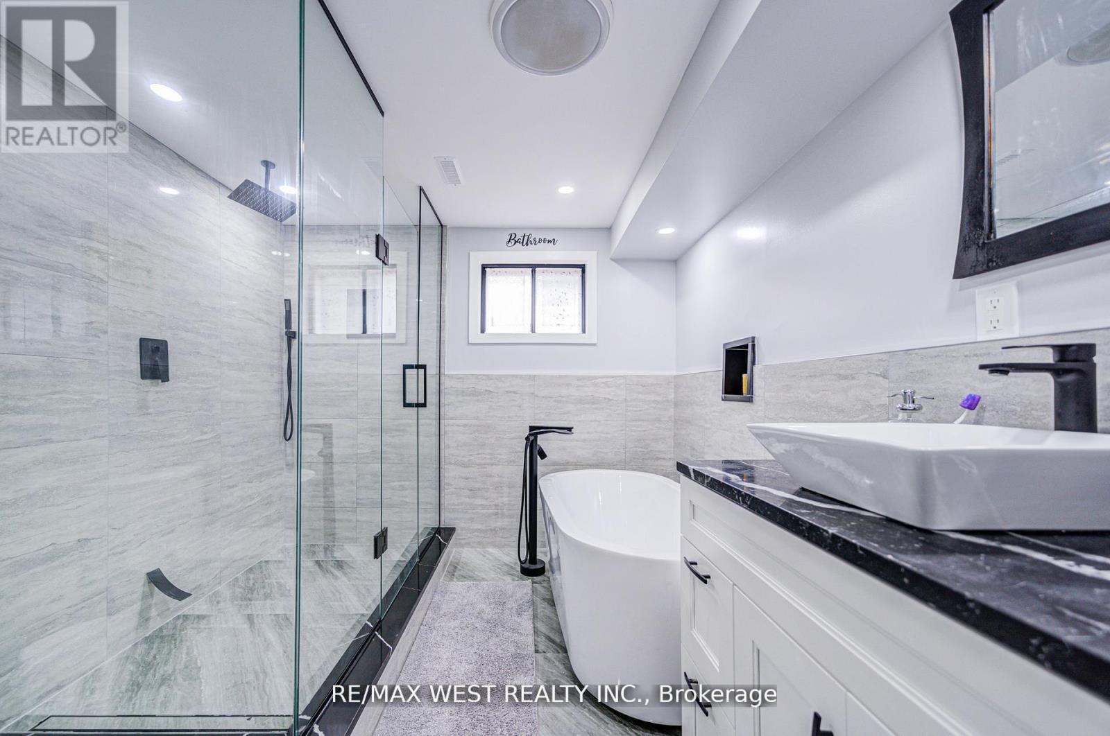 65 Belmont Drive, Brampton, Ontario  L6T 2K5 - Photo 44 - W12589802