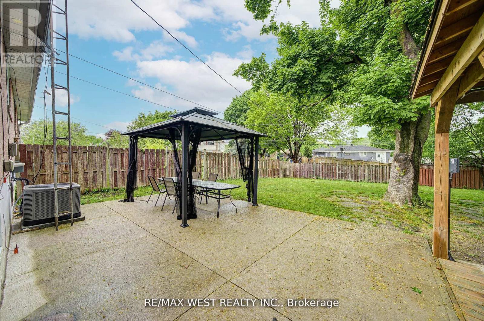 65 Belmont Drive, Brampton, Ontario  L6T 2K5 - Photo 49 - W12589802