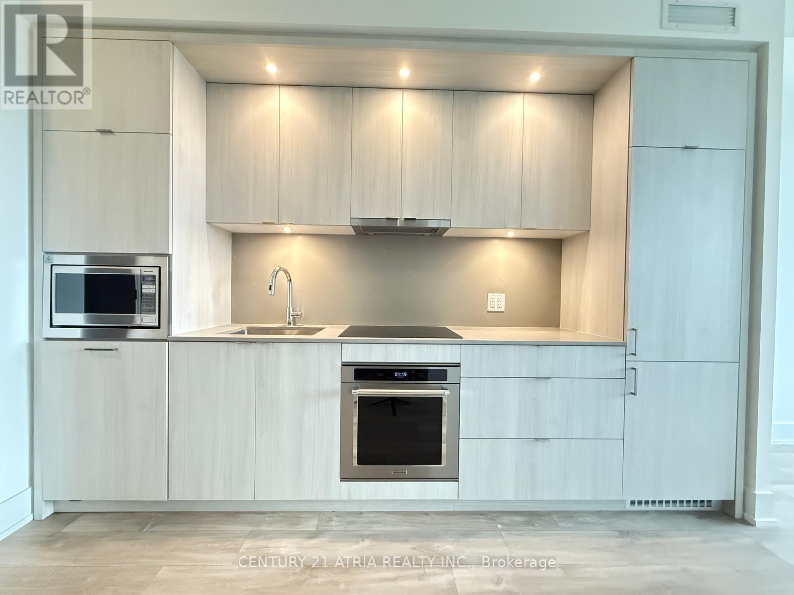 513 - 259 The Kingsway, Toronto, Ontario  M9A 0G2 - Photo 2 - W12589808