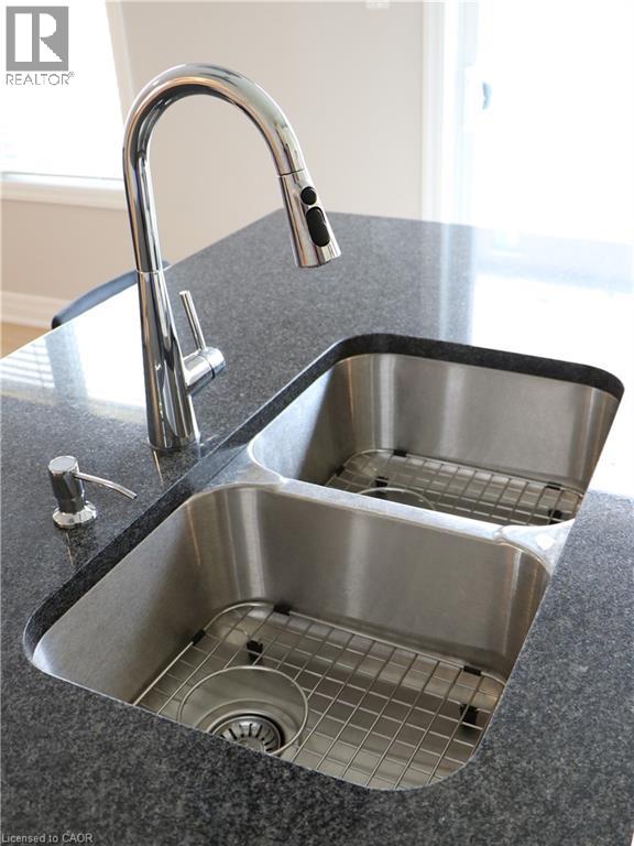 58 William Nador Street, Kitchener, Ontario  N2R 0S3 - Photo 8 - 40736672