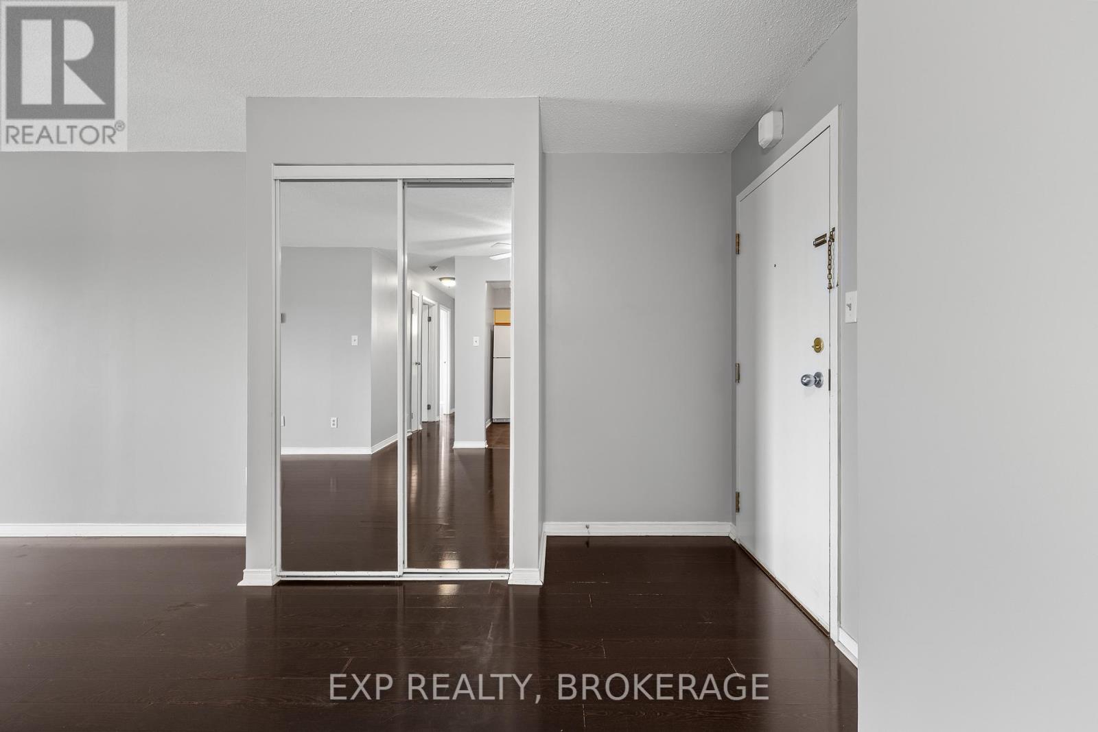 401 - 745 Davis Drive, Kingston, Ontario  K7M 8J4 - Photo 3 - X12589916