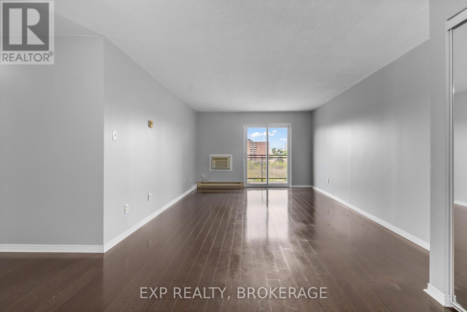 401 - 745 Davis Drive, Kingston, Ontario  K7M 8J4 - Photo 6 - X12589916