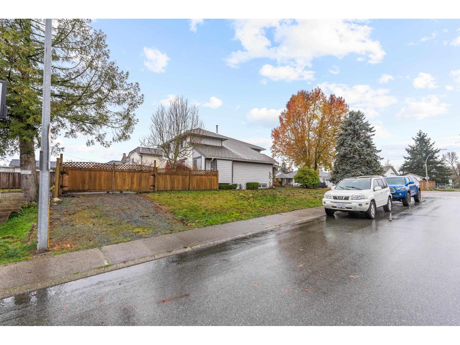 32178 Clinton Avenue, Abbotsford, British Columbia V2T 5B5 - Photo 31 - R3070853