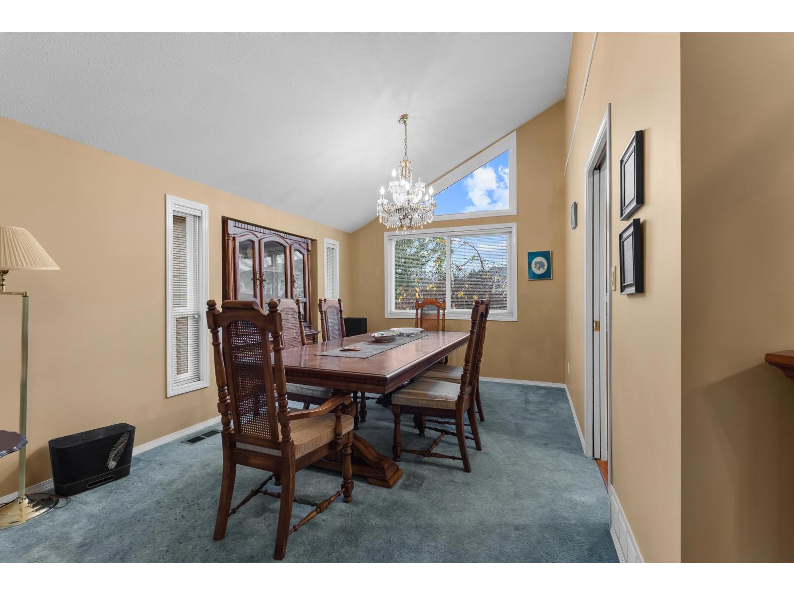 32178 Clinton Avenue, Abbotsford, British Columbia V2T 5B5 - Photo 9 - R3070853