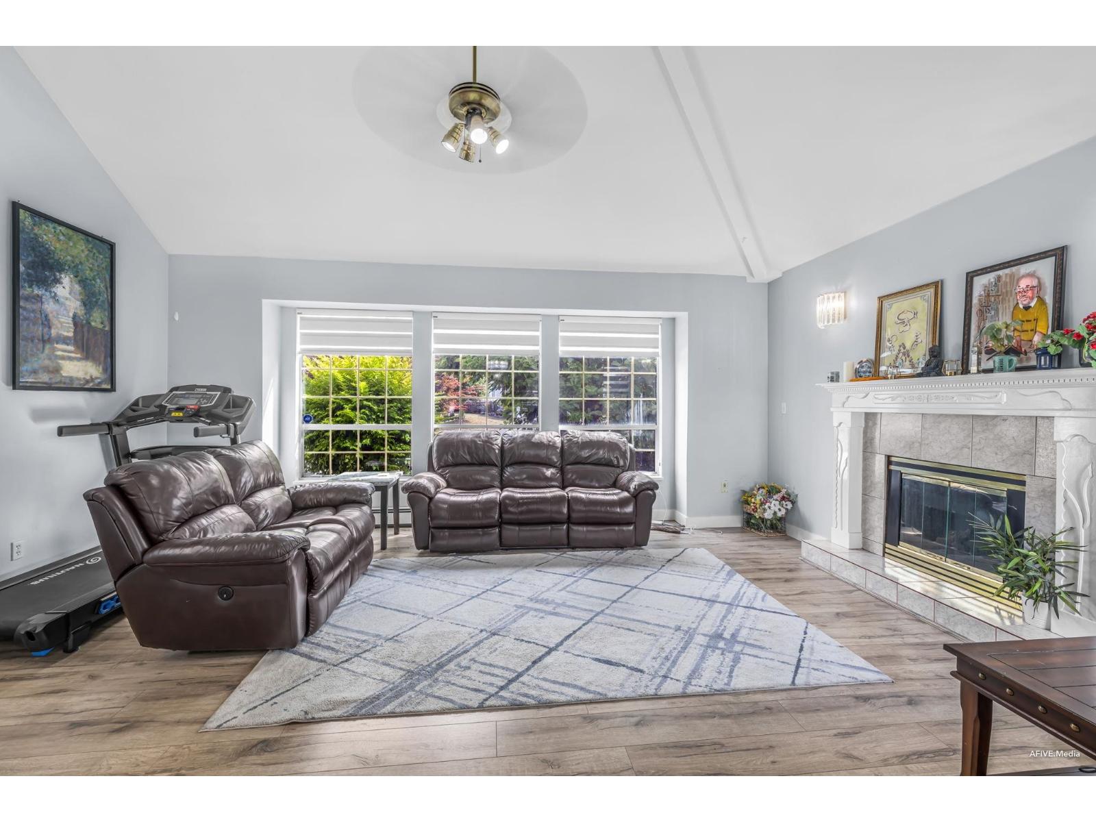 8727 142a Street, Surrey, British Columbia  V3W 4G4 - Photo 8 - R3070667