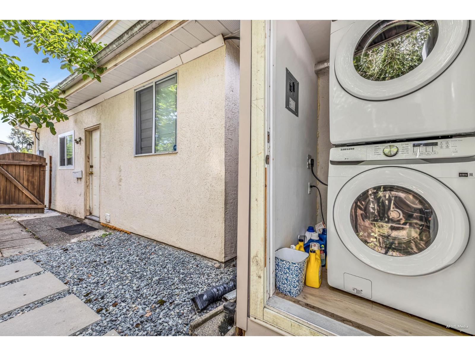 8727 142a Street, Surrey, British Columbia  V3W 4G4 - Photo 31 - R3070667