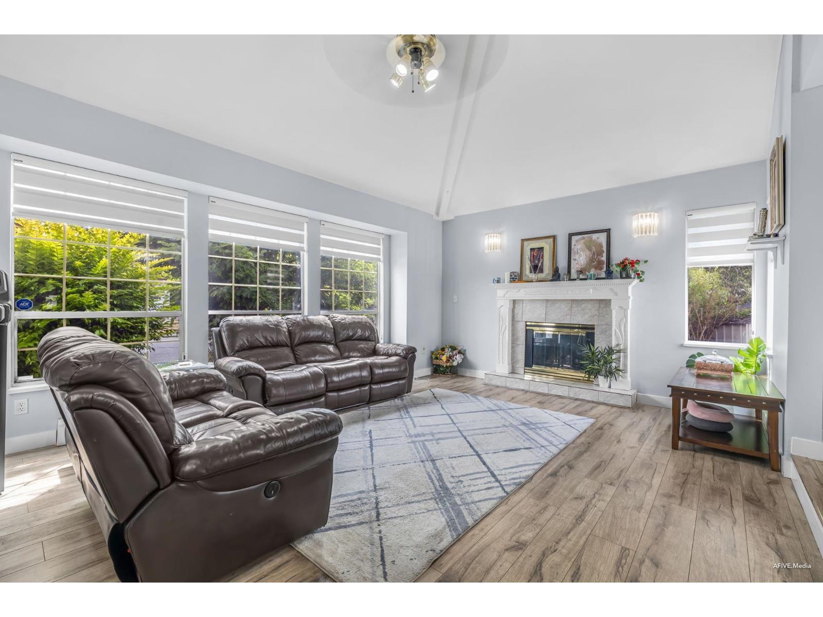 8727 142a Street, Surrey, British Columbia  V3W 4G4 - Photo 7 - R3070667