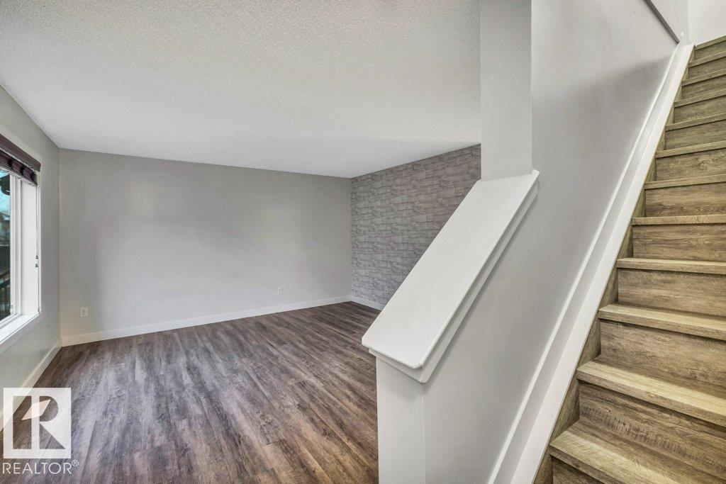 #26 12004 22 Av Sw, Edmonton, Alberta  T6W 0T1 - Photo 2 - E4467131