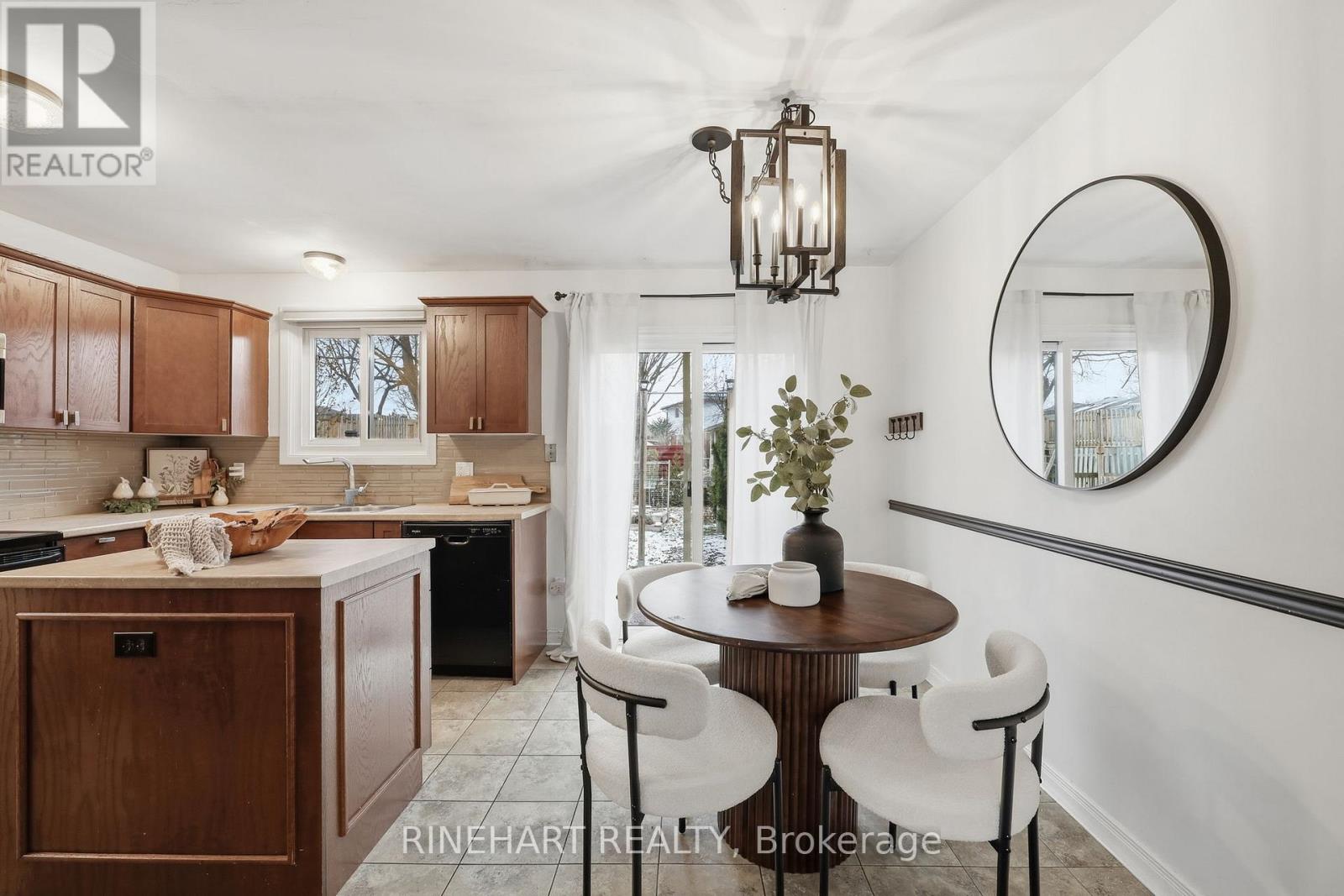 452 Stockton Street, London South, Ontario  N6C 3B7 - Photo 13 - X12589836