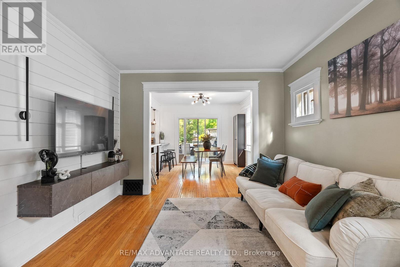 74 Emery Street E, London South, Ontario  N6C 2C8 - Photo 10 - X12590004