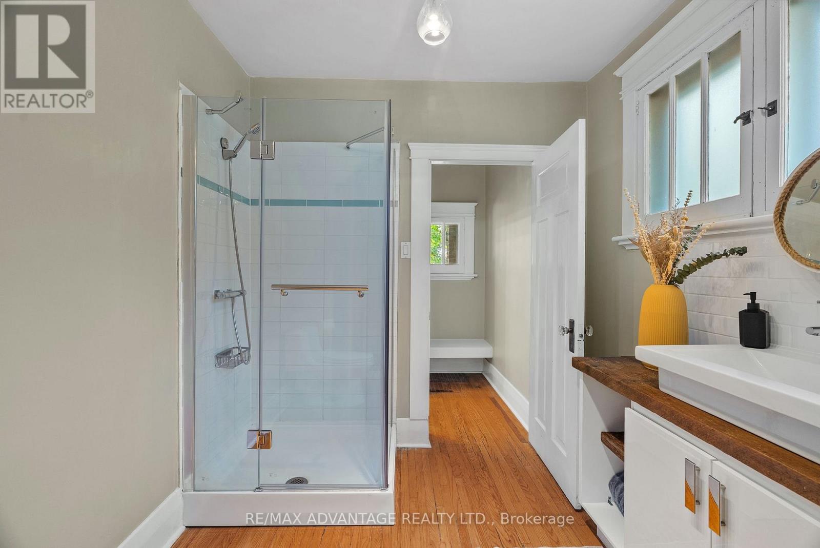 74 Emery Street E, London South, Ontario  N6C 2C8 - Photo 24 - X12590004