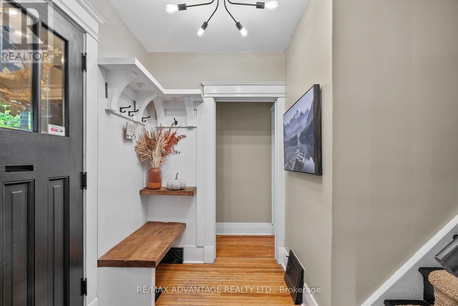 74 Emery Street E, London South, Ontario  N6C 2C8 - Photo 6 - X12590004