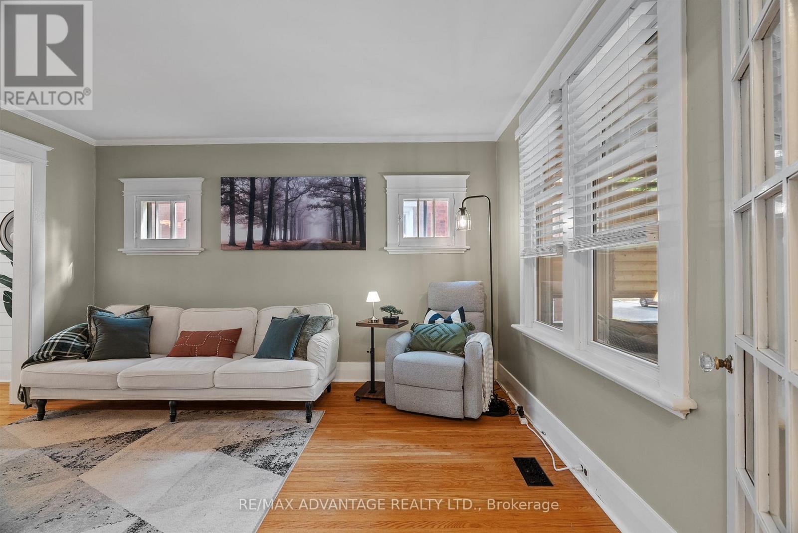 74 Emery Street E, London South, Ontario  N6C 2C8 - Photo 8 - X12590004