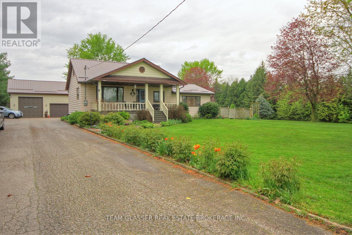 8200 Falconbridge Drive, Strathroy-Caradoc, Ontario  N0L 1W0 - Photo 2 - X12590030