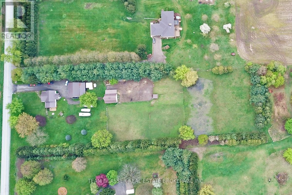 8200 Falconbridge Drive, Strathroy-Caradoc, Ontario  N0L 1W0 - Photo 42 - X12590030