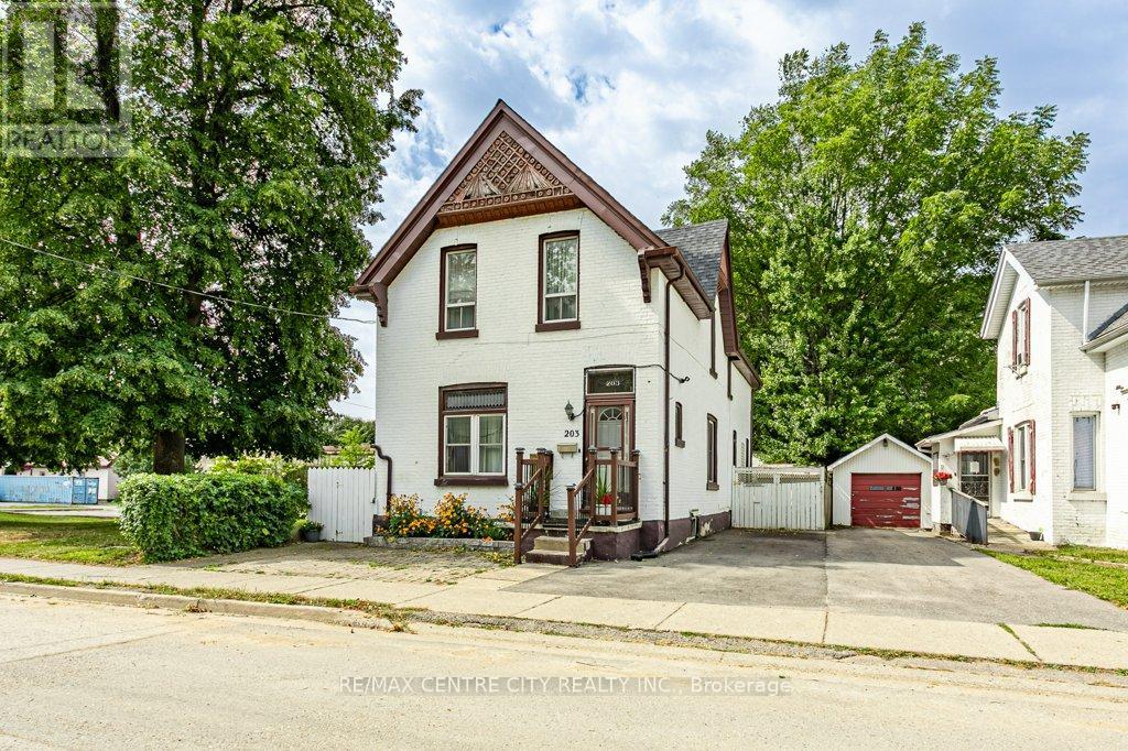 203 Rectory Street, London East, Ontario  N5Z 2A6 - Photo 3 - X12590070