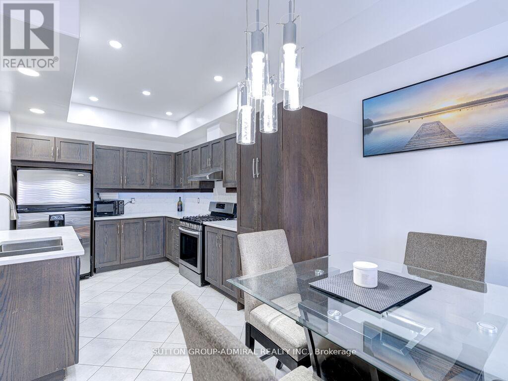 31 Palacebeach Trail, Hamilton, Ontario  L8E 0B9 - Photo 13 - X12589674