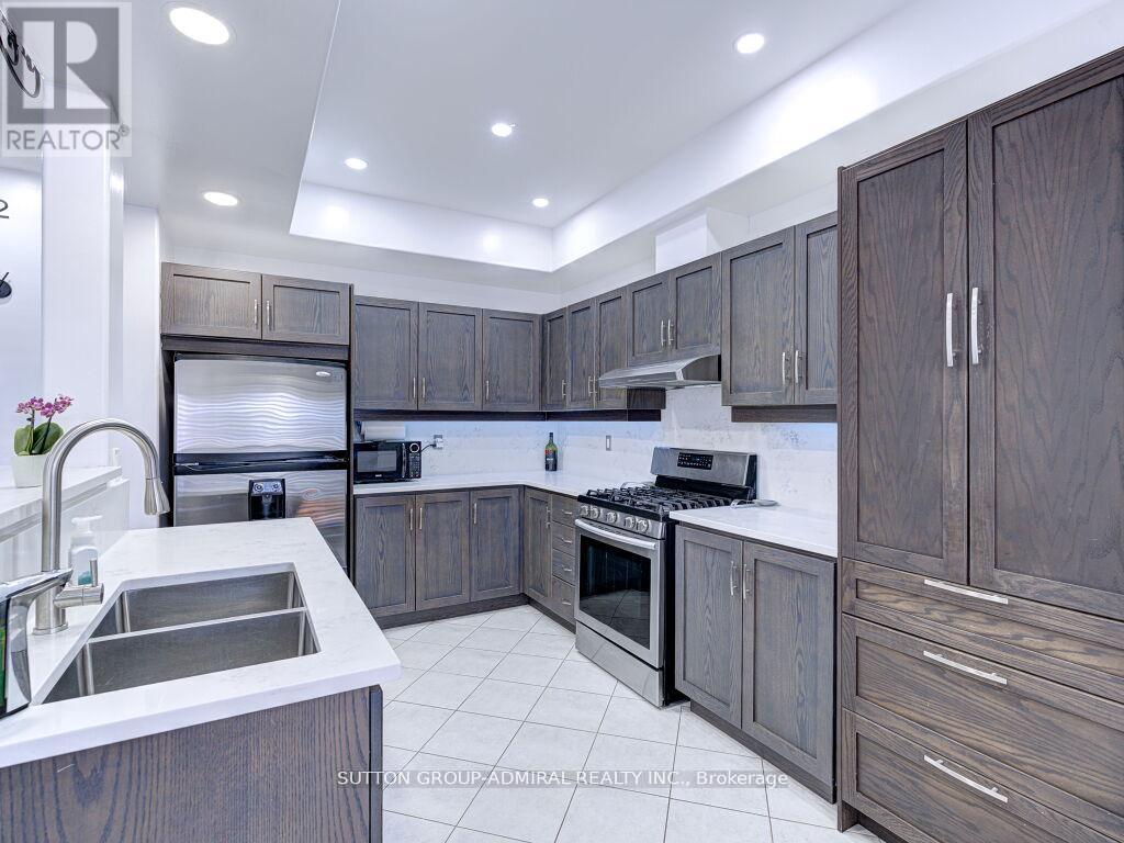 31 Palacebeach Trail, Hamilton, Ontario  L8E 0B9 - Photo 18 - X12589674