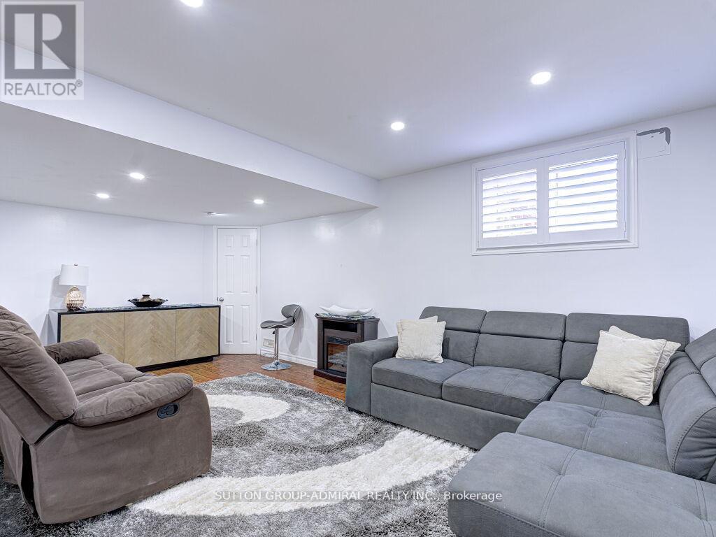 31 Palacebeach Trail, Hamilton, Ontario  L8E 0B9 - Photo 32 - X12589674