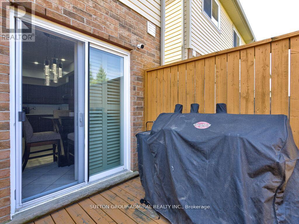 31 Palacebeach Trail, Hamilton, Ontario  L8E 0B9 - Photo 34 - X12589674