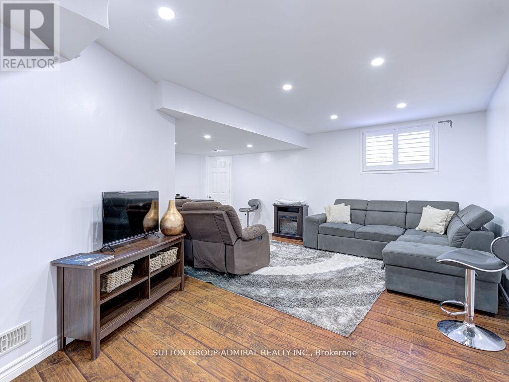 31 Palacebeach Trail, Hamilton, Ontario  L8E 0B9 - Photo 40 - X12589674