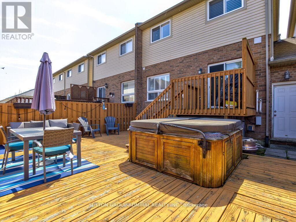 31 Palacebeach Trail, Hamilton, Ontario  L8E 0B9 - Photo 43 - X12589674