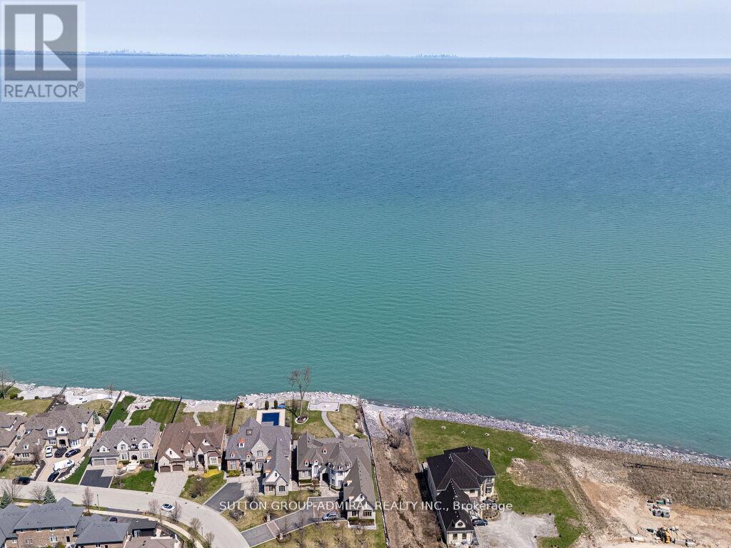 31 Palacebeach Trail, Hamilton, Ontario  L8E 0B9 - Photo 50 - X12589674