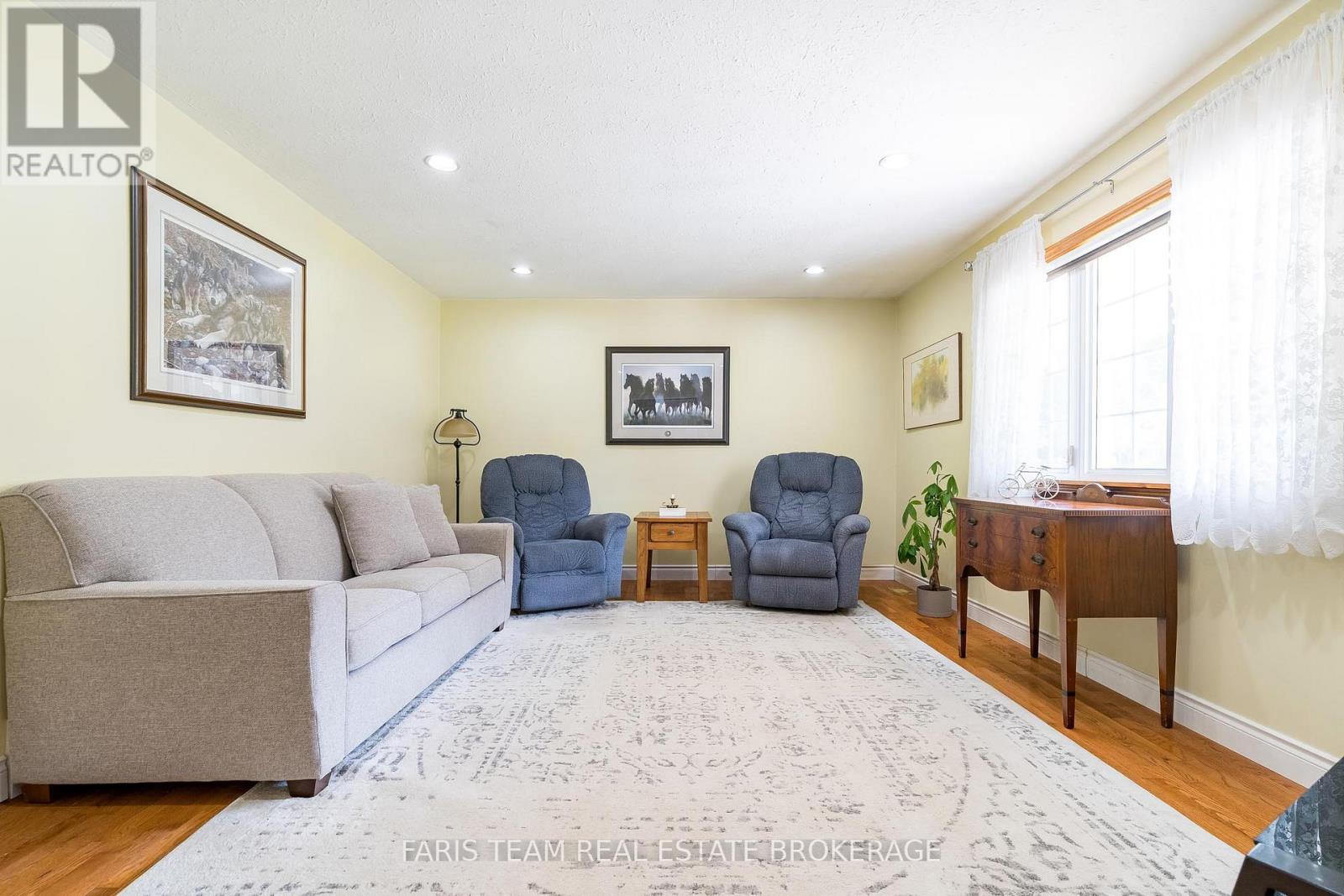 735519 West Back Line, West Grey, Ontario  N0C 1H0 - Photo 12 - X12589746