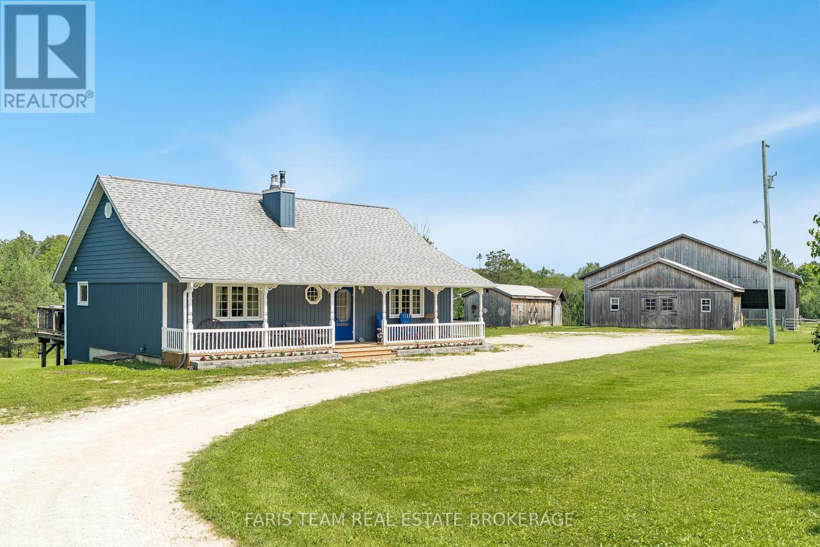 735519 West Back Line, West Grey, Ontario  N0C 1H0 - Photo 3 - X12589746