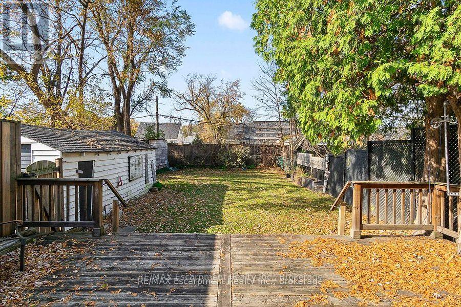 115 Stewart Street, Oakville (Oo Old Oakville), Ontario  L6K 1X8 - Photo 10 - W12590008