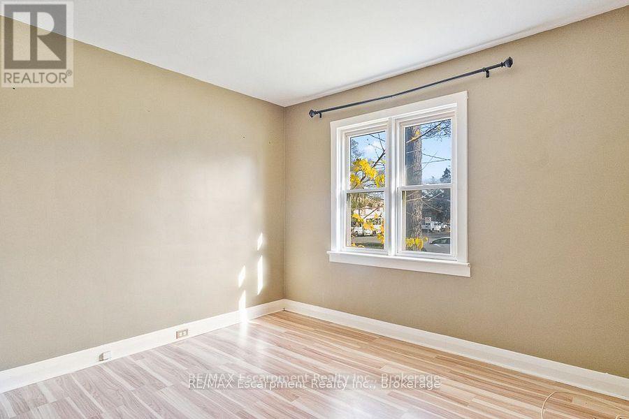 115 Stewart Street, Oakville (Oo Old Oakville), Ontario  L6K 1X8 - Photo 8 - W12590008