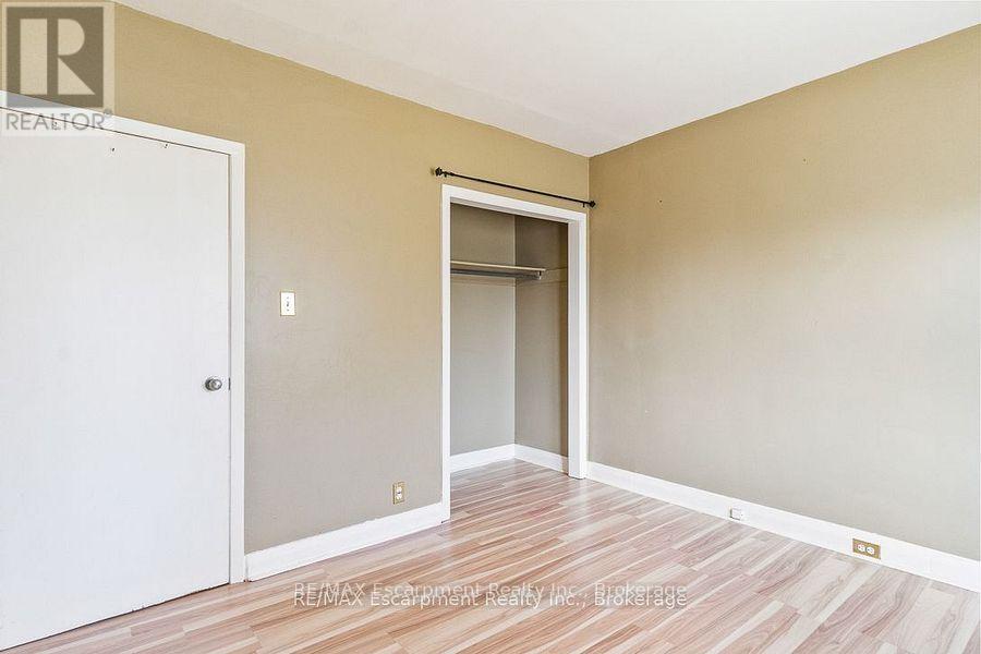 115 Stewart Street, Oakville (Oo Old Oakville), Ontario  L6K 1X8 - Photo 9 - W12590008