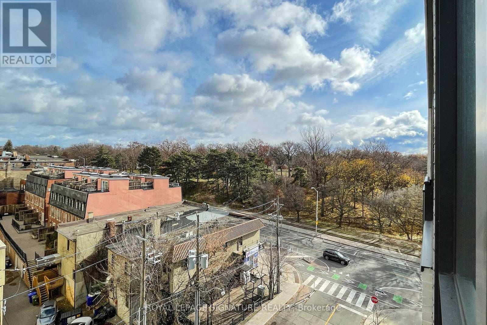 608 - 1990 Bloor Street W, Toronto, Ontario  M6P 3L1 - Photo 7 - W12589806