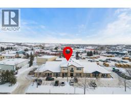 200, 14 Crystalridge Drive Crystalridge