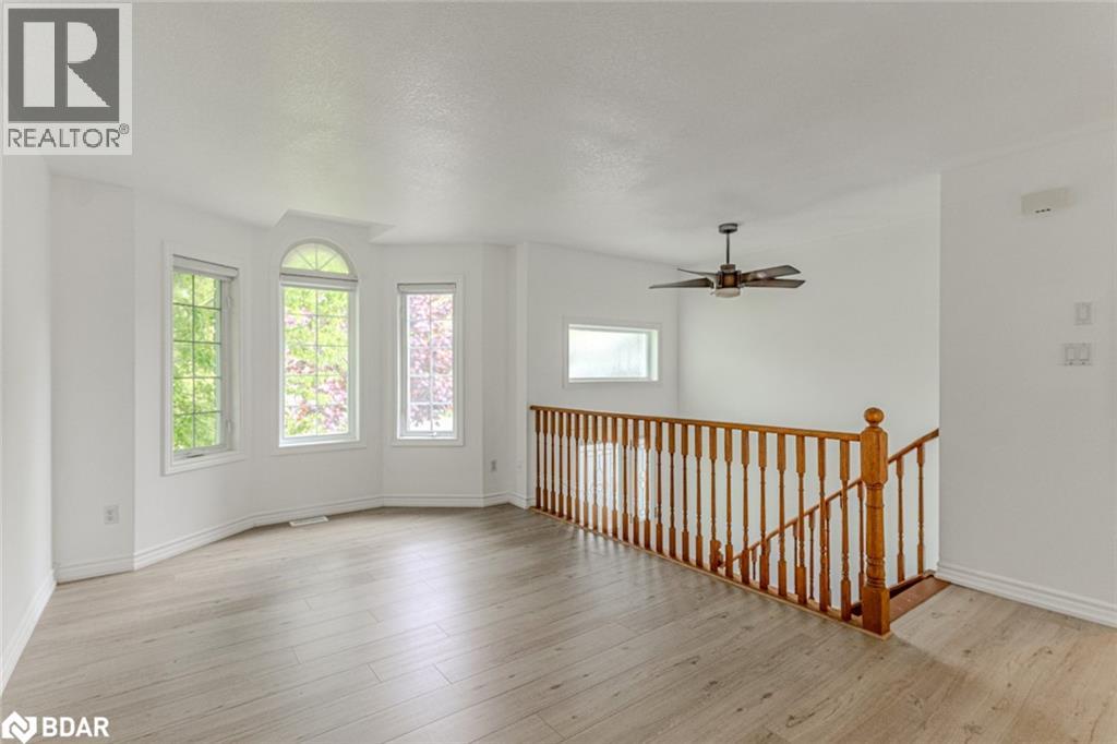 32 54th Street South Unit# Upper, Wasaga Beach, Ontario  L9Z 1W9 - Photo 4 - 40791495