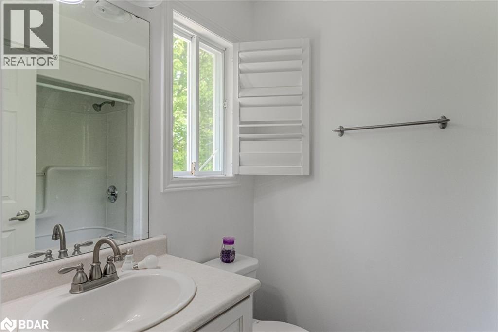 32 54th Street South Unit# Upper, Wasaga Beach, Ontario  L9Z 1W9 - Photo 8 - 40791495