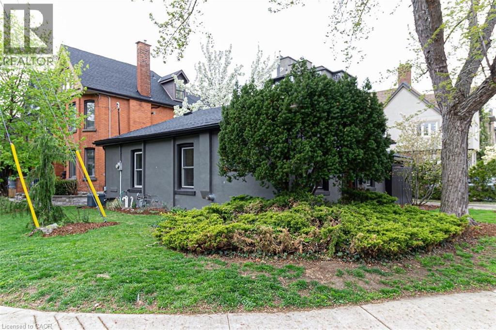 294 S Caroline Street S, Hamilton, Ontario  L8P 3L9 - Photo 2 - 40791470