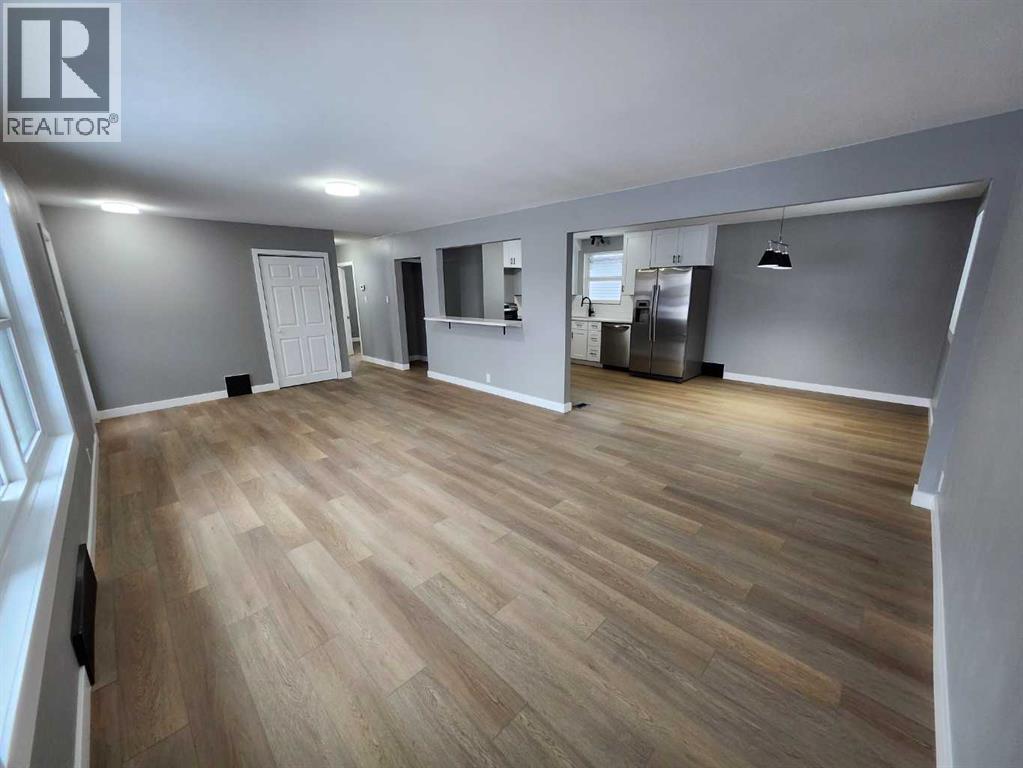 2402 5th Avenue, Lethbridge, Alberta  T1J 0X3 - Photo 4 - A2266071