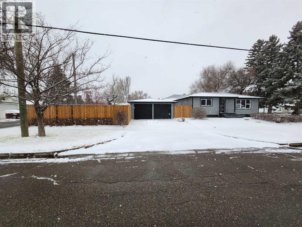 2402 5th Avenue, Lethbridge, Alberta  T1J 0X3 - Photo 1 - A2266071