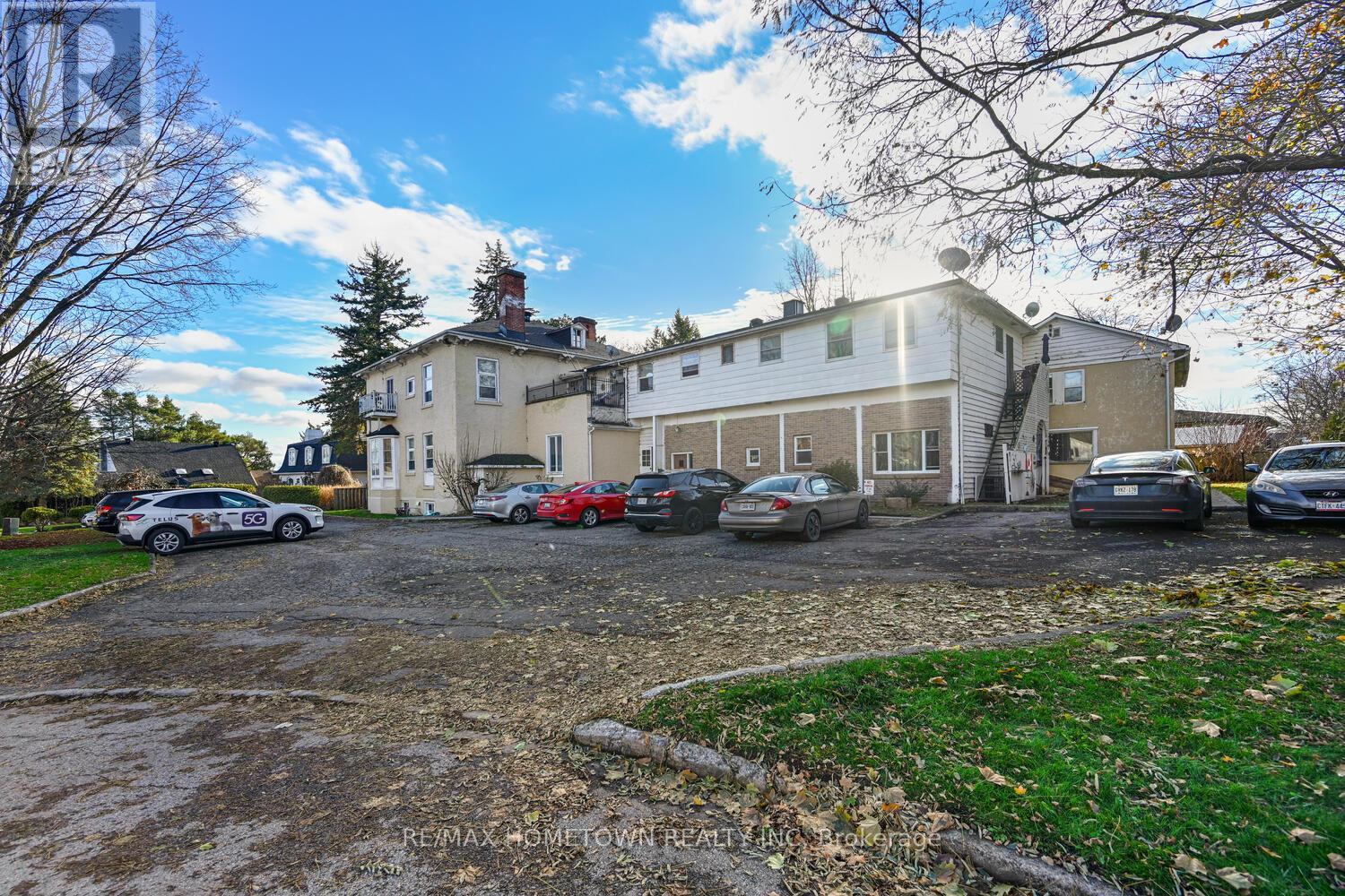 10 Belvedere Place, Brockville, Ontario K6V 3A4 - Photo 2 - X12590036